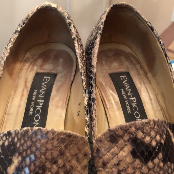 Absolutely amazing shoes. Size 8. Evan-Picone brand. Made in Spain - Picture 10 of 12